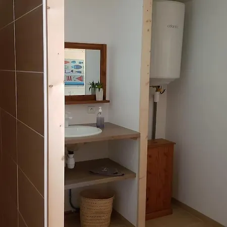 Maison Dans Un Cadre Exceptionnel Sur Ile De Re *